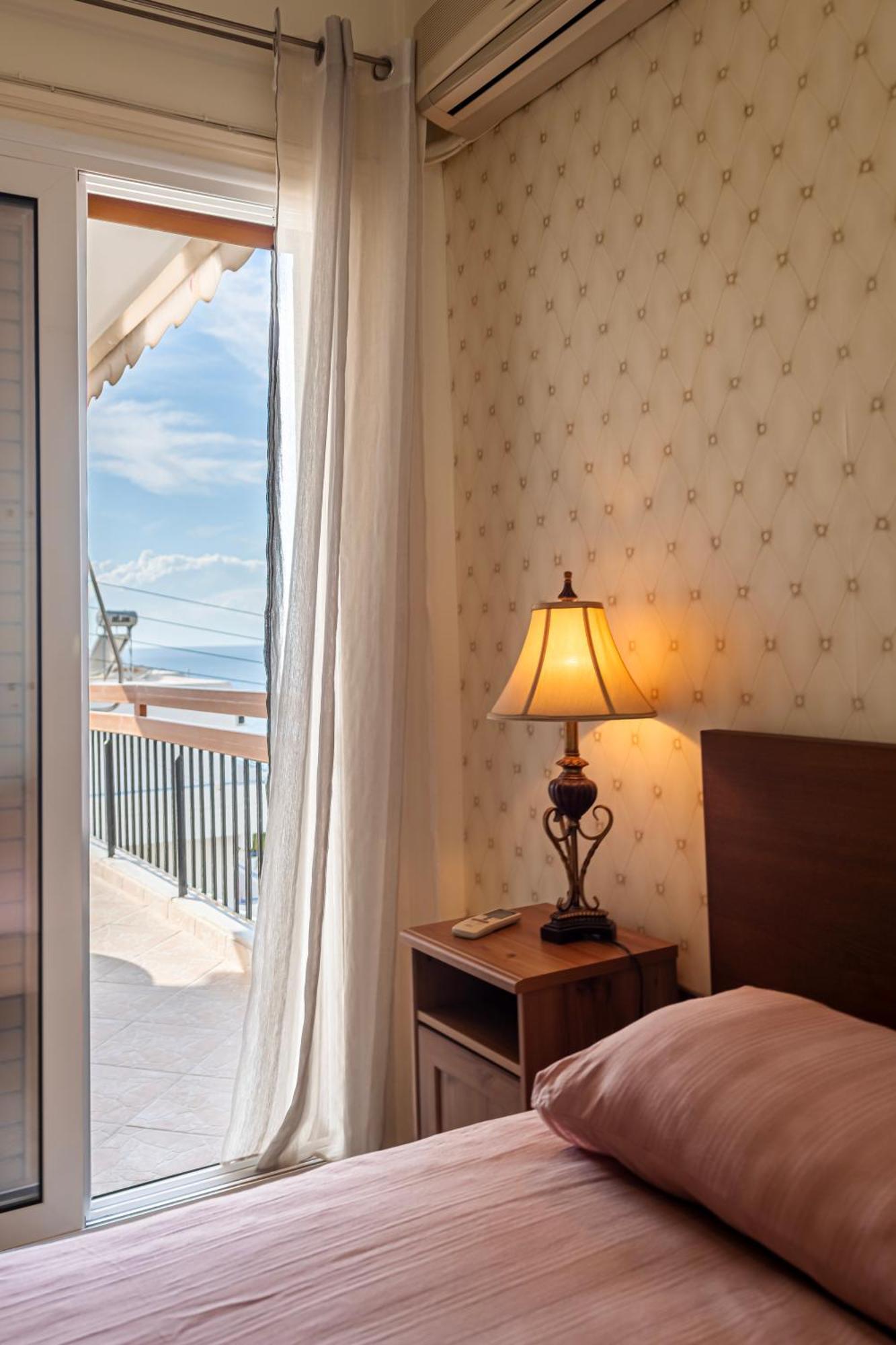 Sea View Apartment 100M From The Beach Saronida Zewnętrze zdjęcie